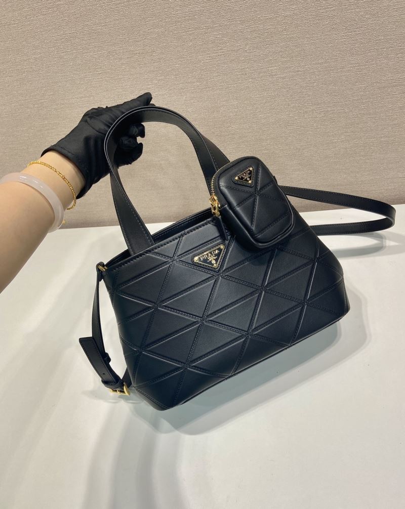 Pra*a tote bags